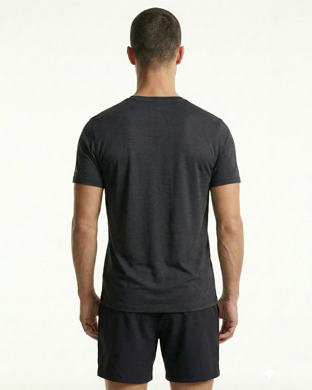 ELEVO APEX — Camiseta Performance